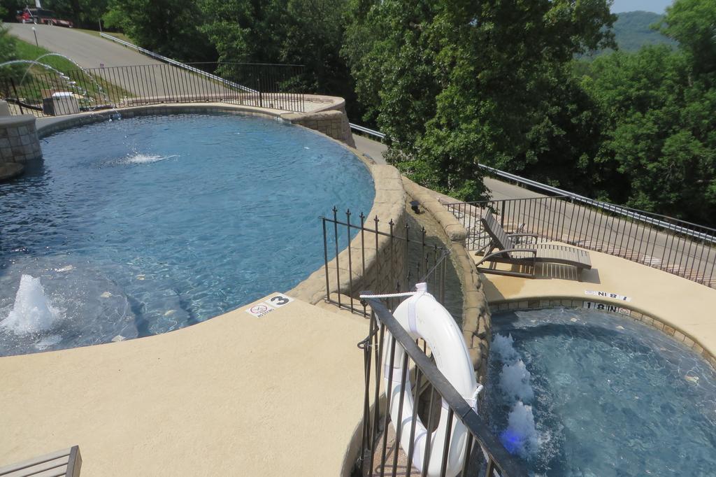 Cliffs Resort Table Rock Lake แบรนสัน ภายนอก รูปภาพ
