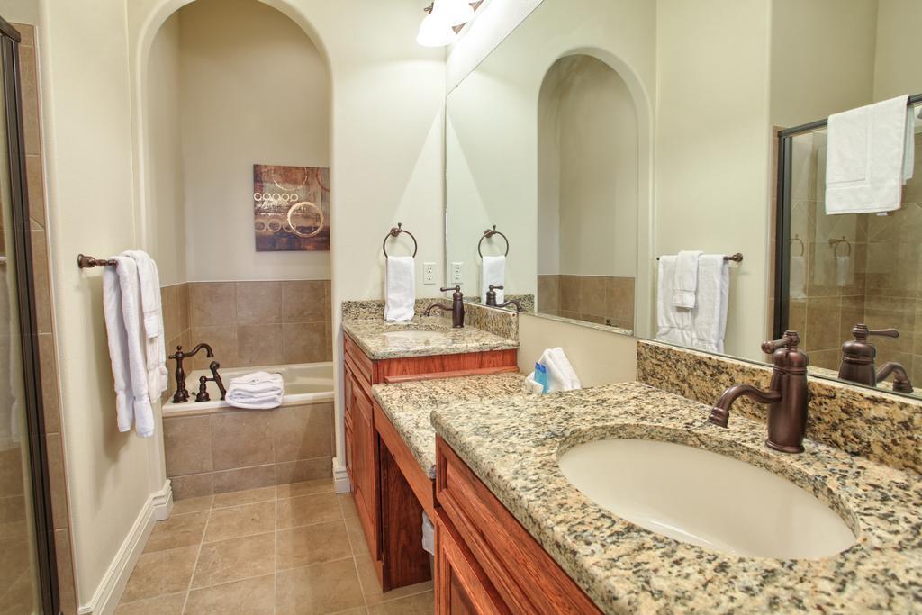 Cliffs Resort Table Rock Lake แบรนสัน ภายนอก รูปภาพ