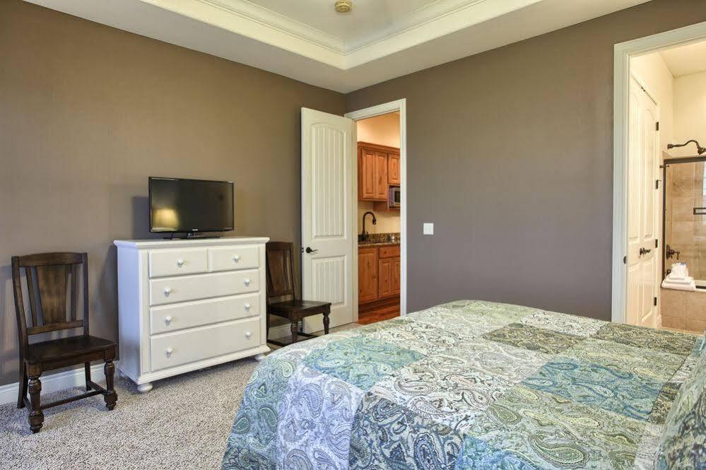 Cliffs Resort Table Rock Lake แบรนสัน ภายนอก รูปภาพ